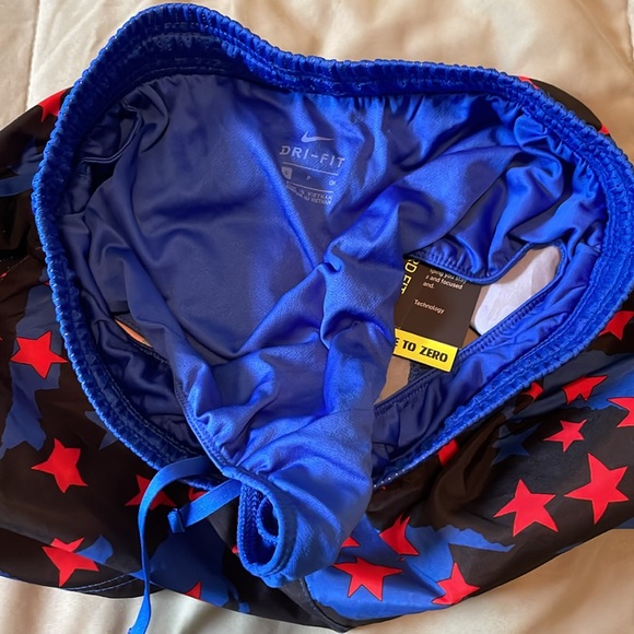 NWT Nike Dri-Fit Shorts Women’s Small - Picture 4 of 9